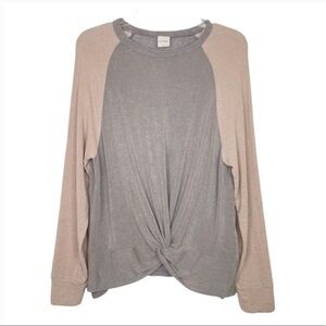 Stitch Fix l Kaileigh Front Twist Top, Medium